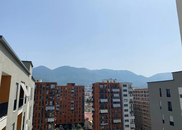 Zirkon Rush * Tirana